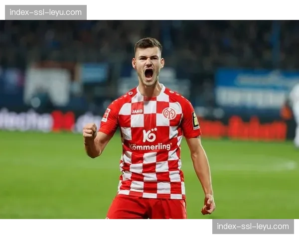 赛前发布会，美因茨主帅确认将对阵型进行重大调整